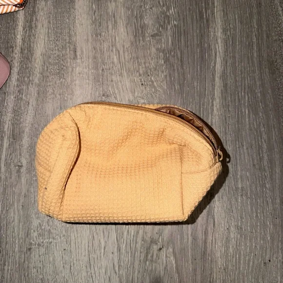 Lot of makeup bags - Picture 3 of 13